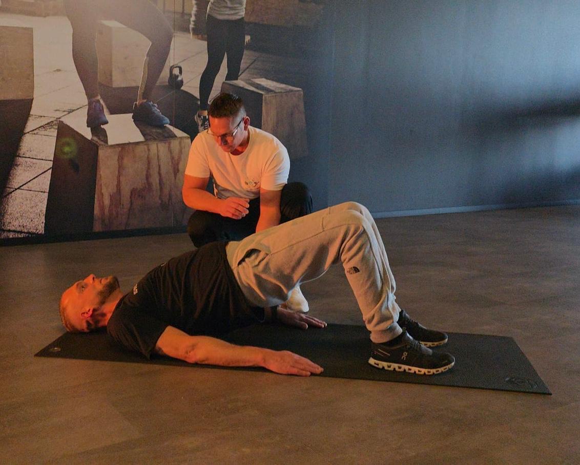 Mobility-Training auf der Matte mit Andreas Vosse
